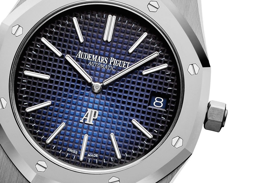 Vacheron Constantin Overseas Vs. Audemars Piguet Royal Oak: Which Luxury Sports Watch Should You Buy? Featured Articles 