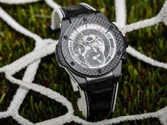 Hublot Big Bang Unico Bi-Retrograde Juventus Black Ceramic Case Carbon Fiber Bezel Skeleton Copy Watch